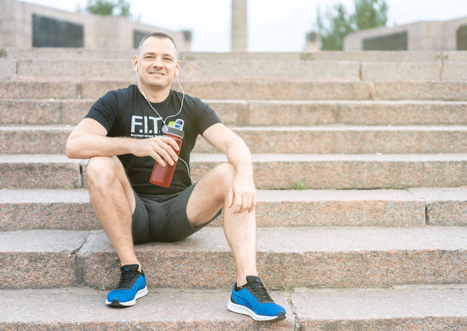 Men Over 40: 7 Lifestyle Changes That Instantly Improve Your Energy and Focus