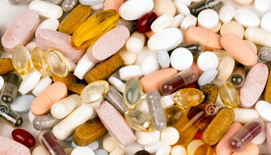 Middle-Aged People Take Lots of Health Supplements But Feel Nothing — What’s Going Wrong?