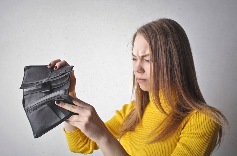 Can’t Save Money in Middle Age? 7 Financial Planning Hacks That Actually Work