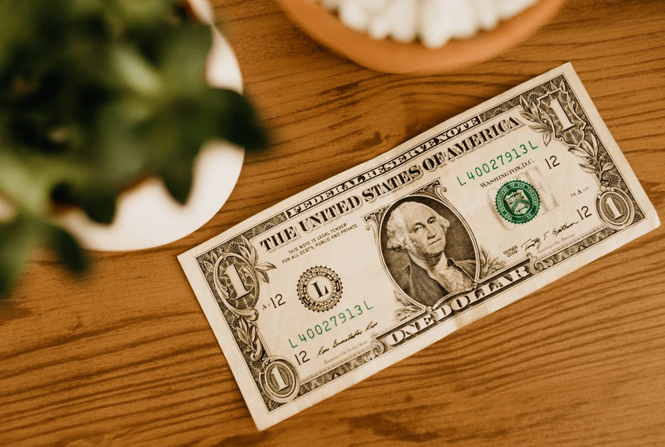 The Emergency Fund Guide for Beginners: A Gentle Way Back to Stability After 40